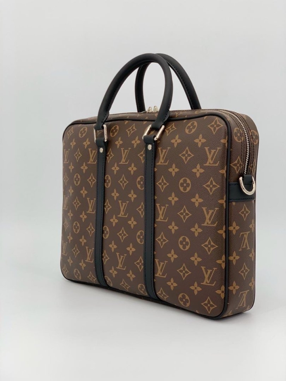 Портфель Louis Vuitton